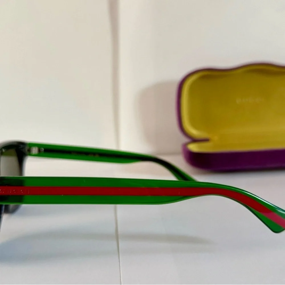 ✨ Auth Men’s Gucci Black Sunglasses ✨